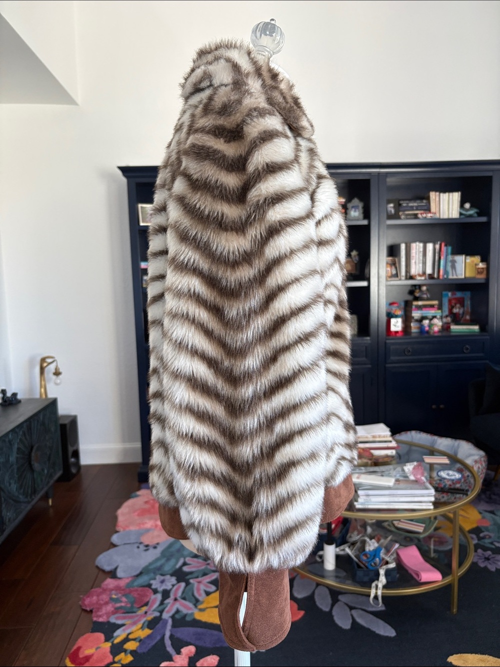 1980’s Because! By Gina Rossi Brown & Cream Zebra Print w/brown Suede trim coat - Picture 4 of 7